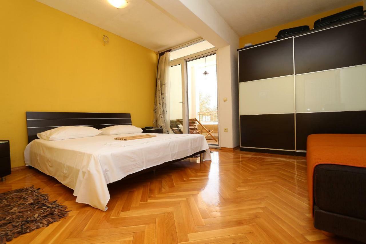 House Lipo Hotel Makarska Buitenkant foto