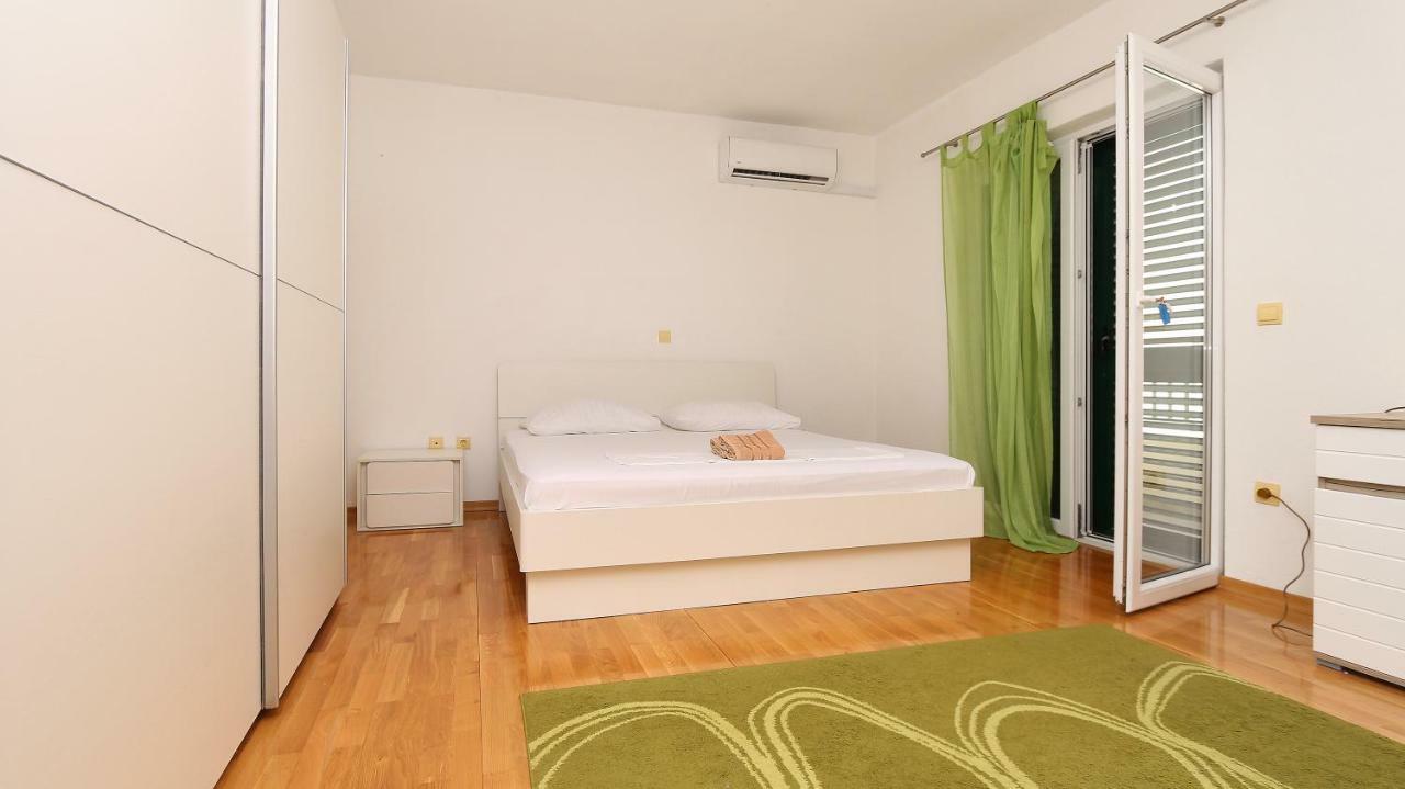 House Lipo Hotel Makarska Buitenkant foto