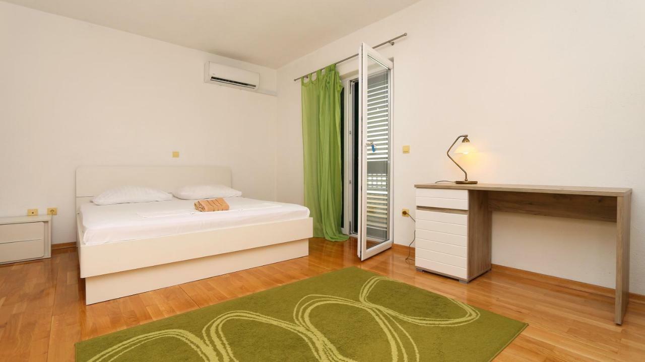 House Lipo Hotel Makarska Buitenkant foto